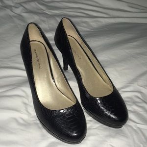Bandolino Black Pumps